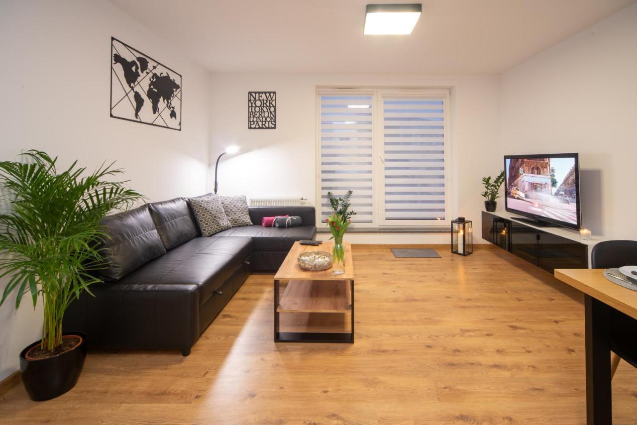 Maya'S Flats & Resorts 49 - Spacious 3 Rooms Apartment In Szafarnia Gdansk Exterior photo